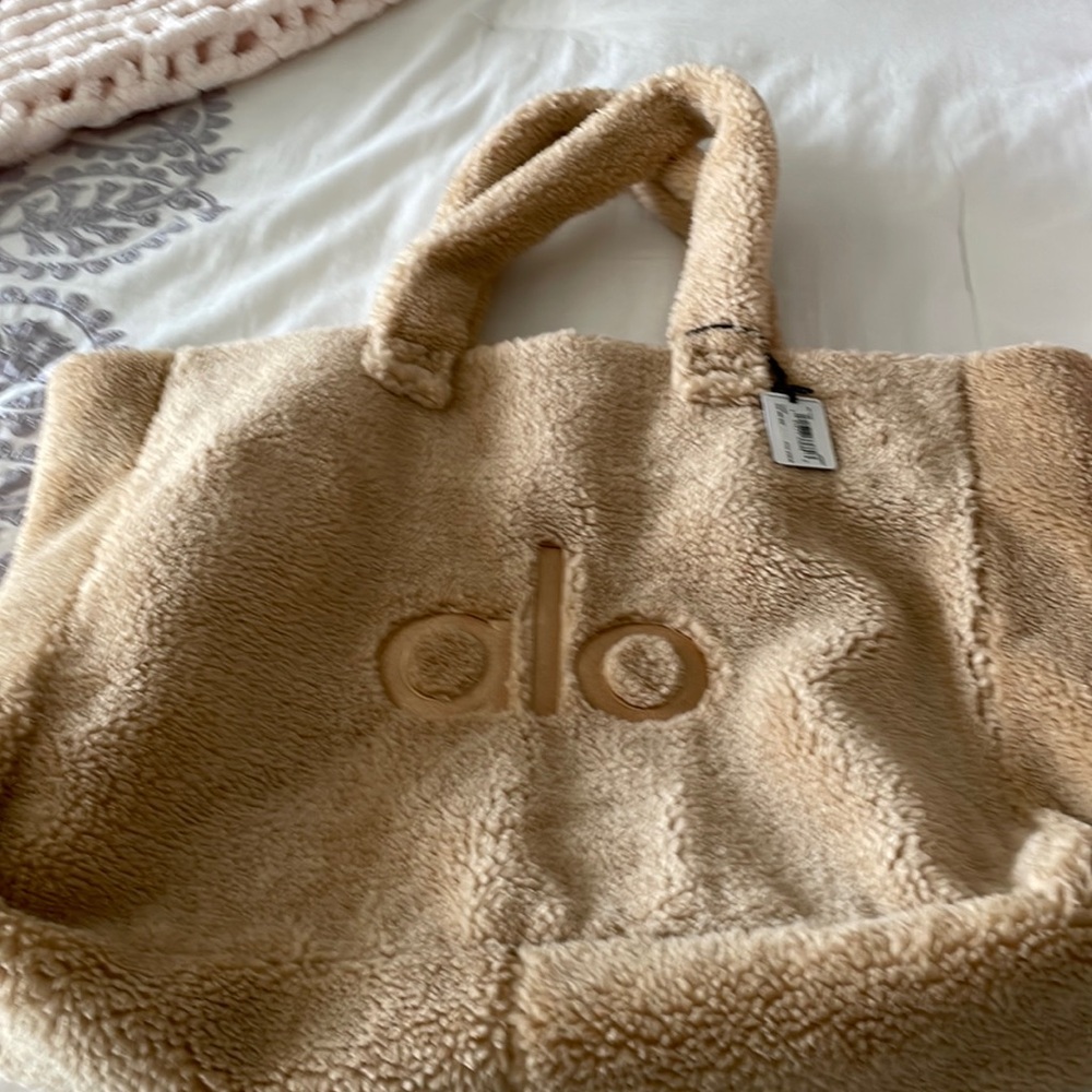 Alo furry yoga bag
